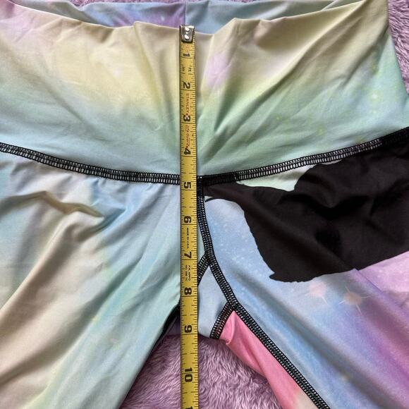 teeki • Nortern Lights Skinny “Hot Pants” Yoga Leggings - Picture 8 of 14